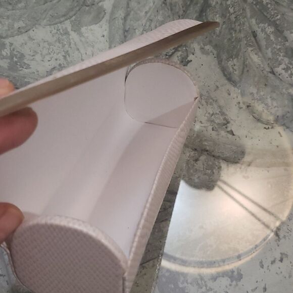 𝅺jimmy Choo Sunglasses Case - Picture 3 of 4